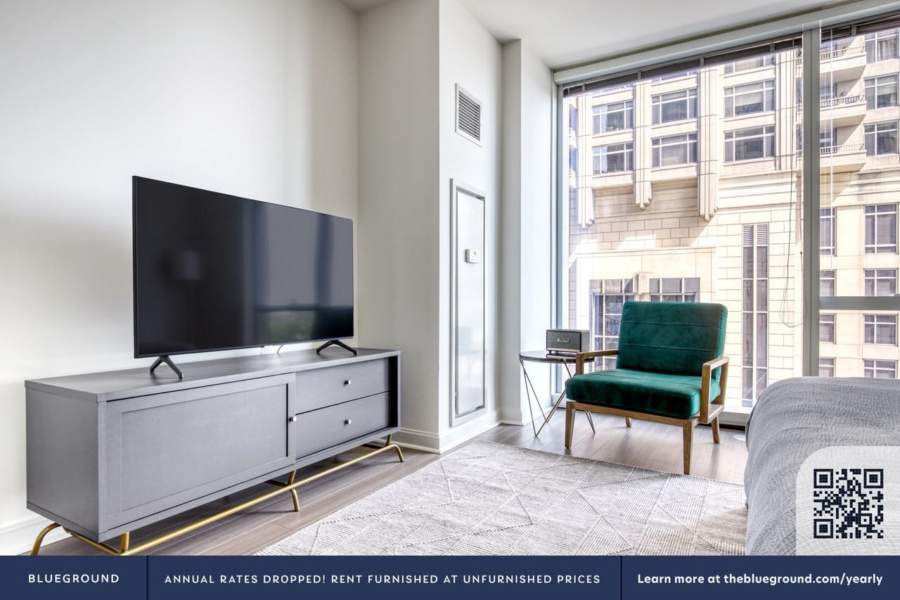 500 North Lake Shore Drive - Photo 4 of 35