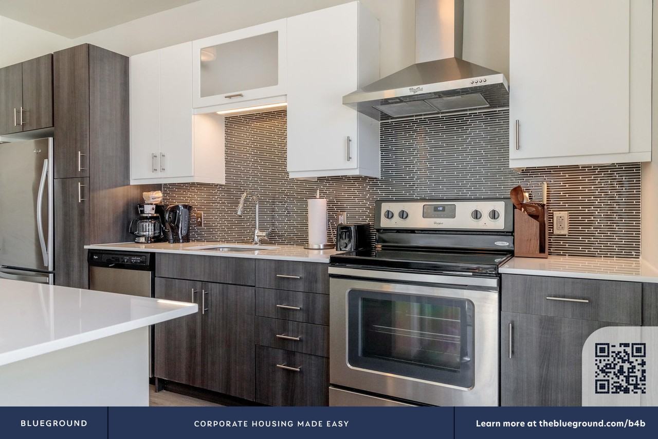 32 Second Avenue - Photo 6 of 52