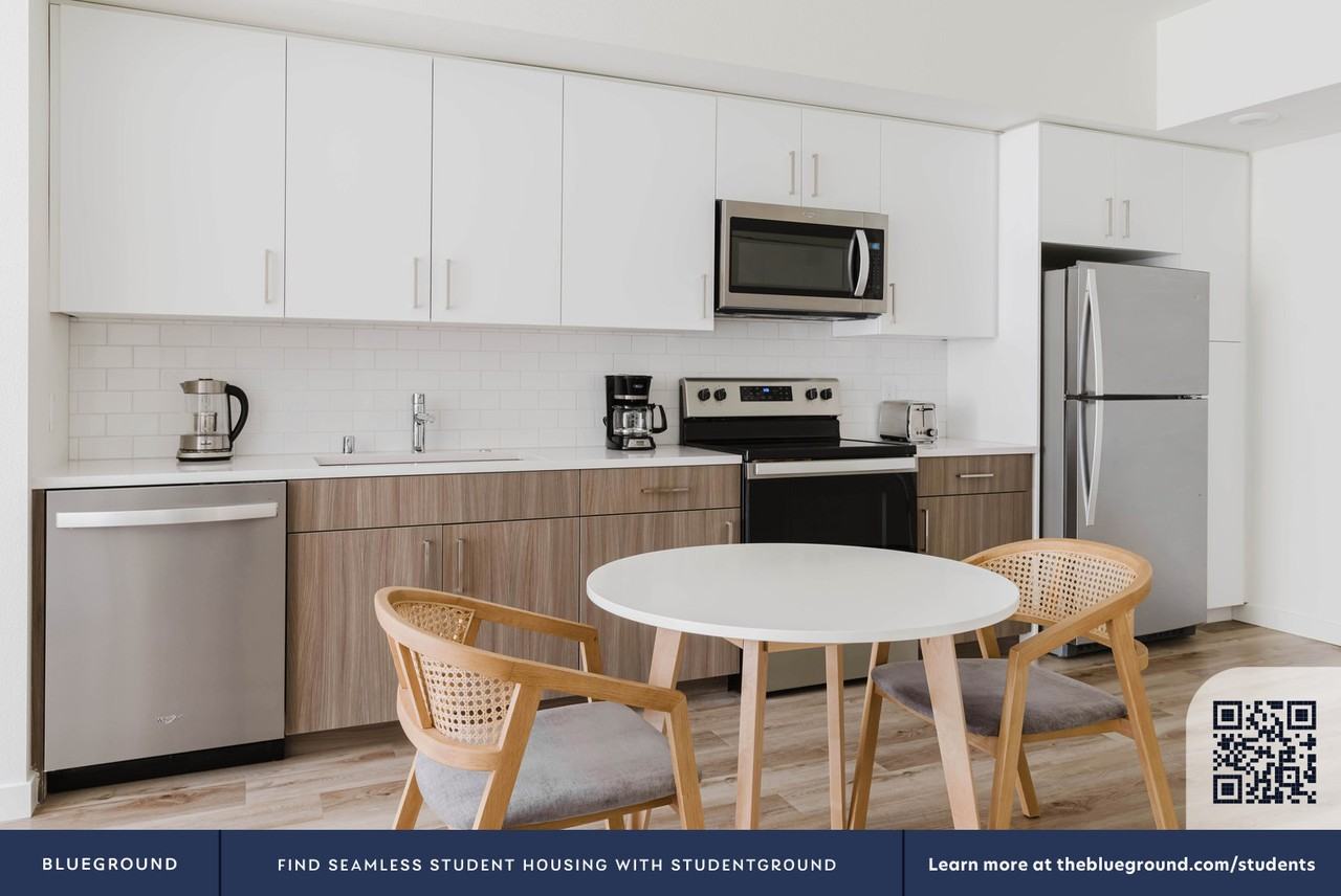 22271 Foothill Boulevard - Photo 7 of 41