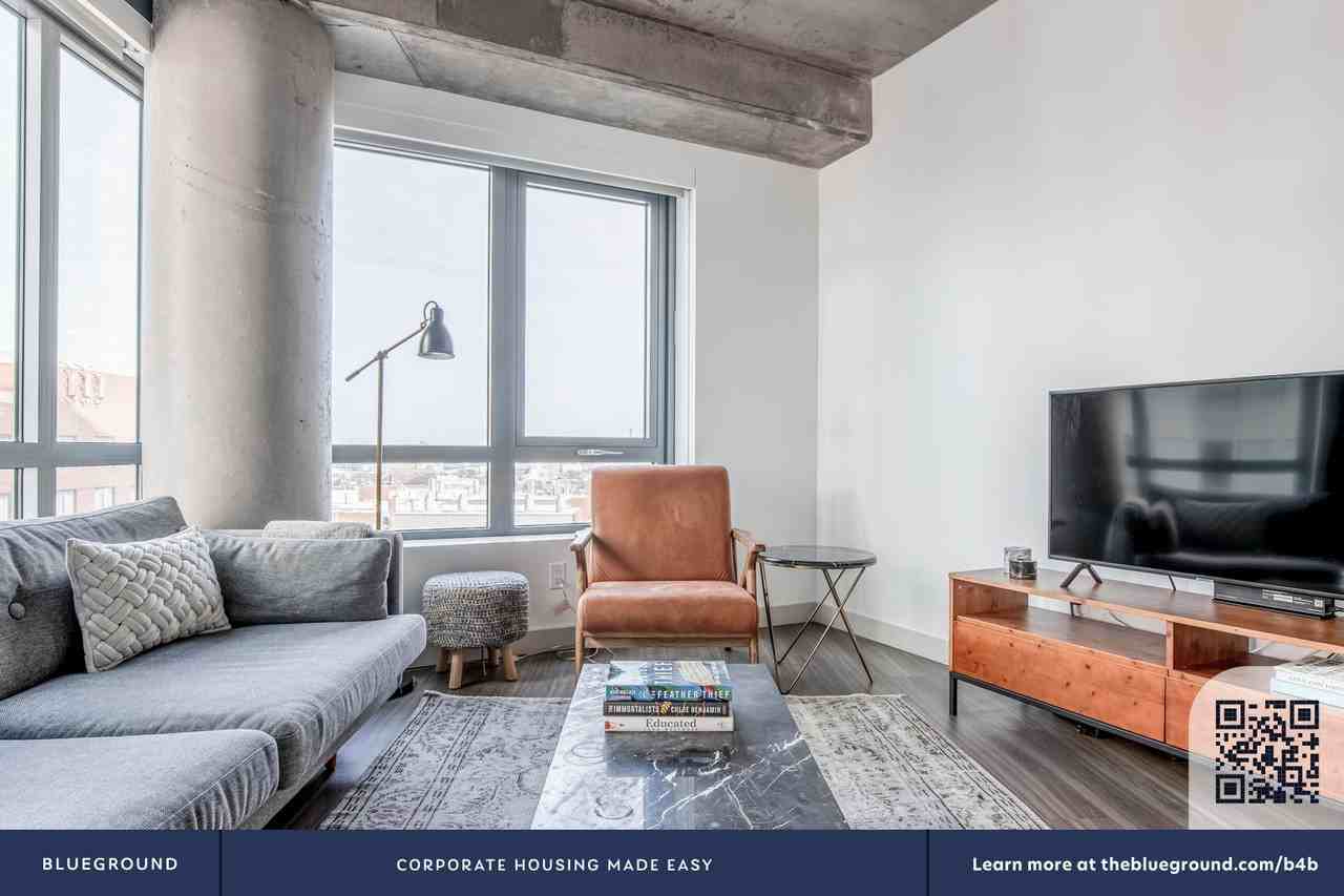 88 Ames Street - Photo 6 of 31