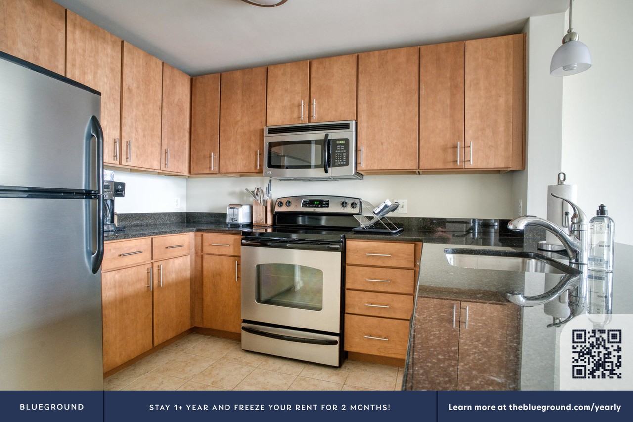 1200 E West Hwy #781 - Photo 7 of 21