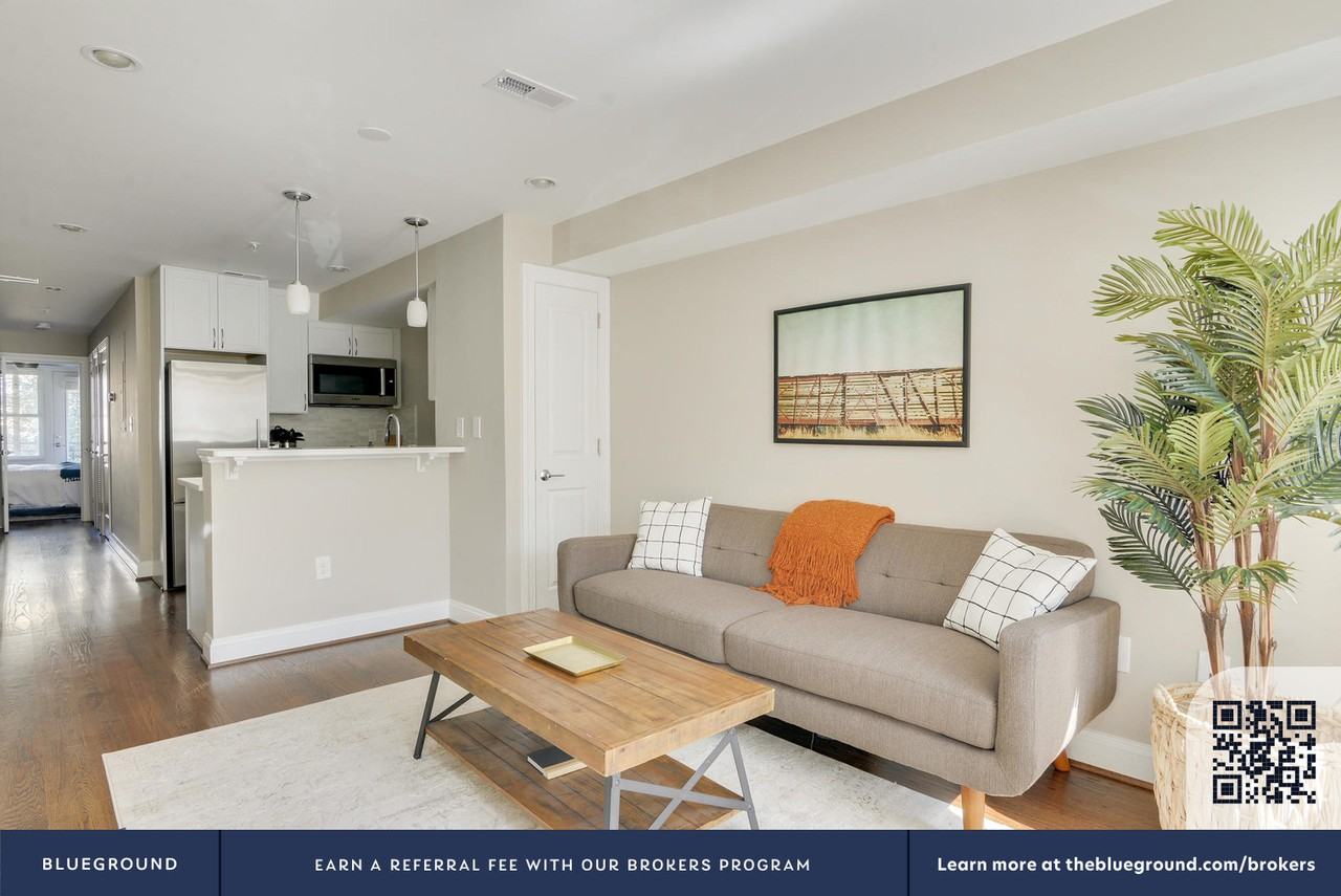 1823 S St Nw #743 - Photo 5 of 19