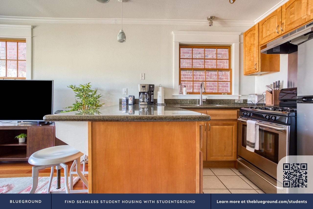 213 17th Ave E #683 - Photo 6 of 11