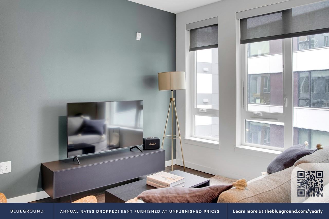 221 Minor Ave N #375 - Photo 4 of 28