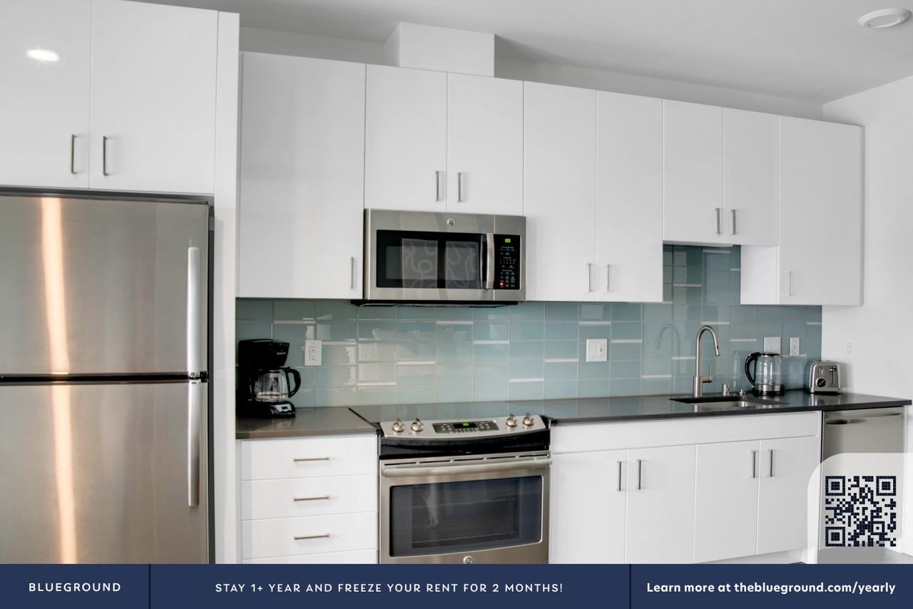 221 Minor Ave N #375 - Photo 7 of 27