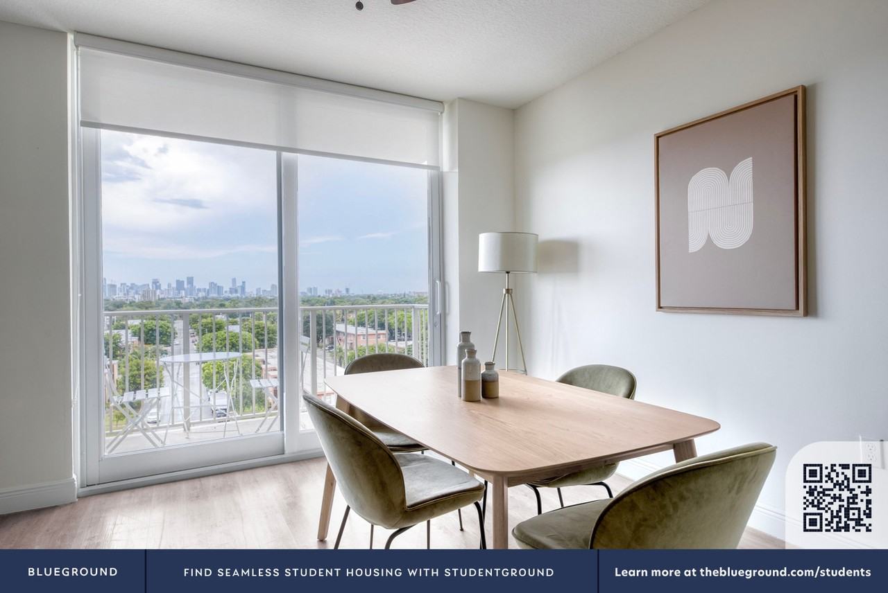 987 Southwest 37th Avenue - Photo 7 of 41