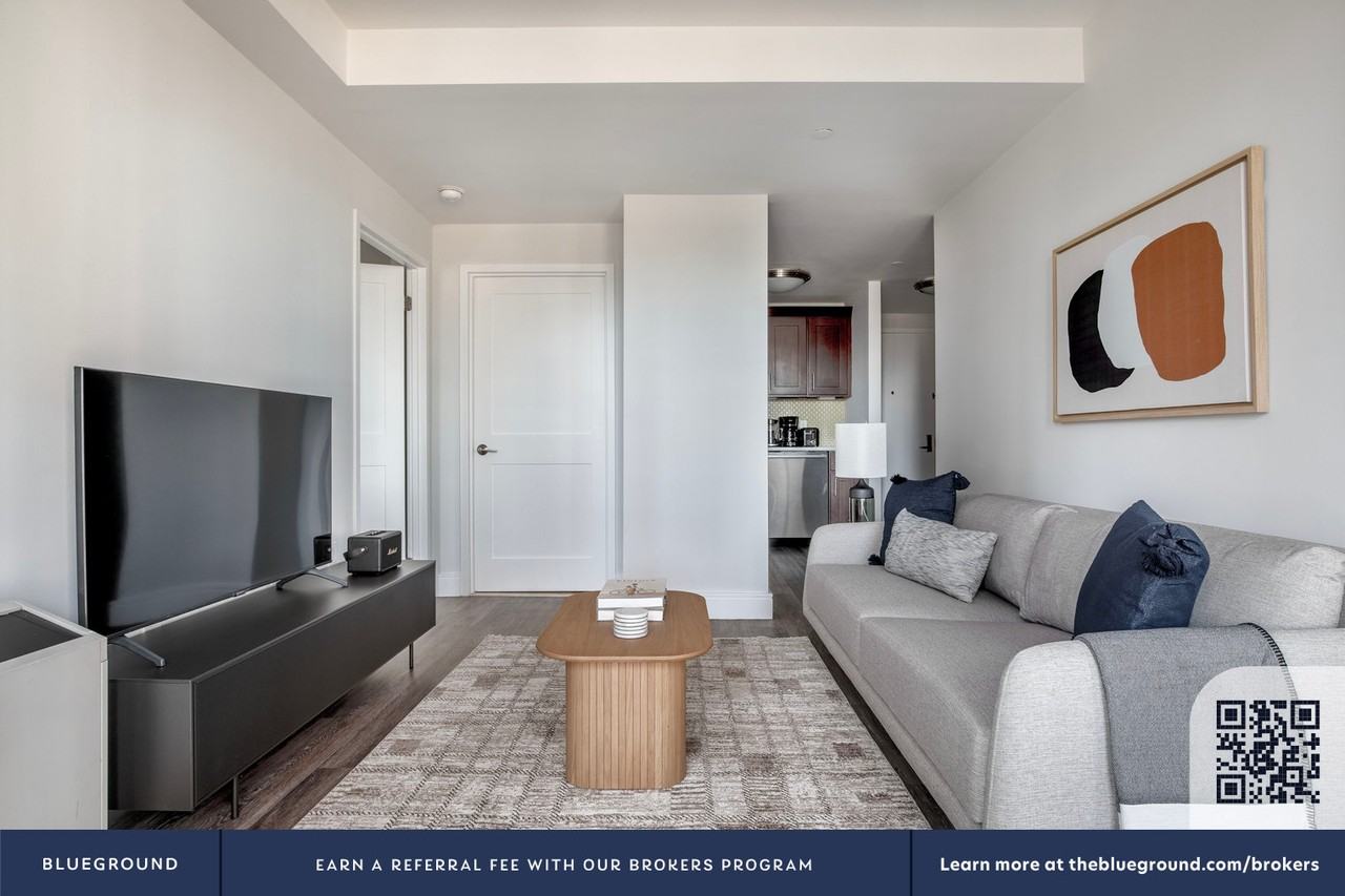 354 East 91st Street - Photo 5 of 36