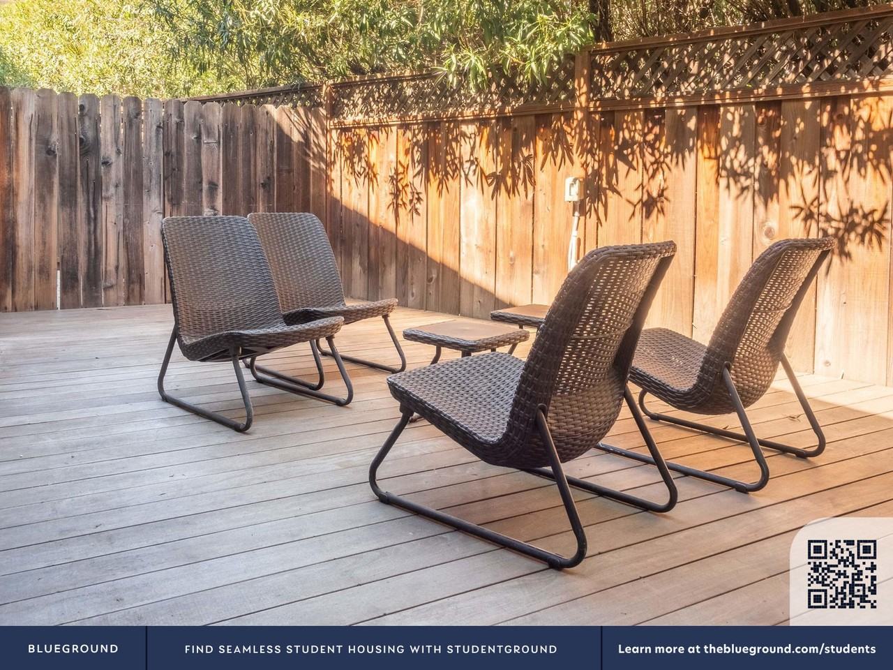 540 Brewster Ave #1561 - Photo 6 of 28