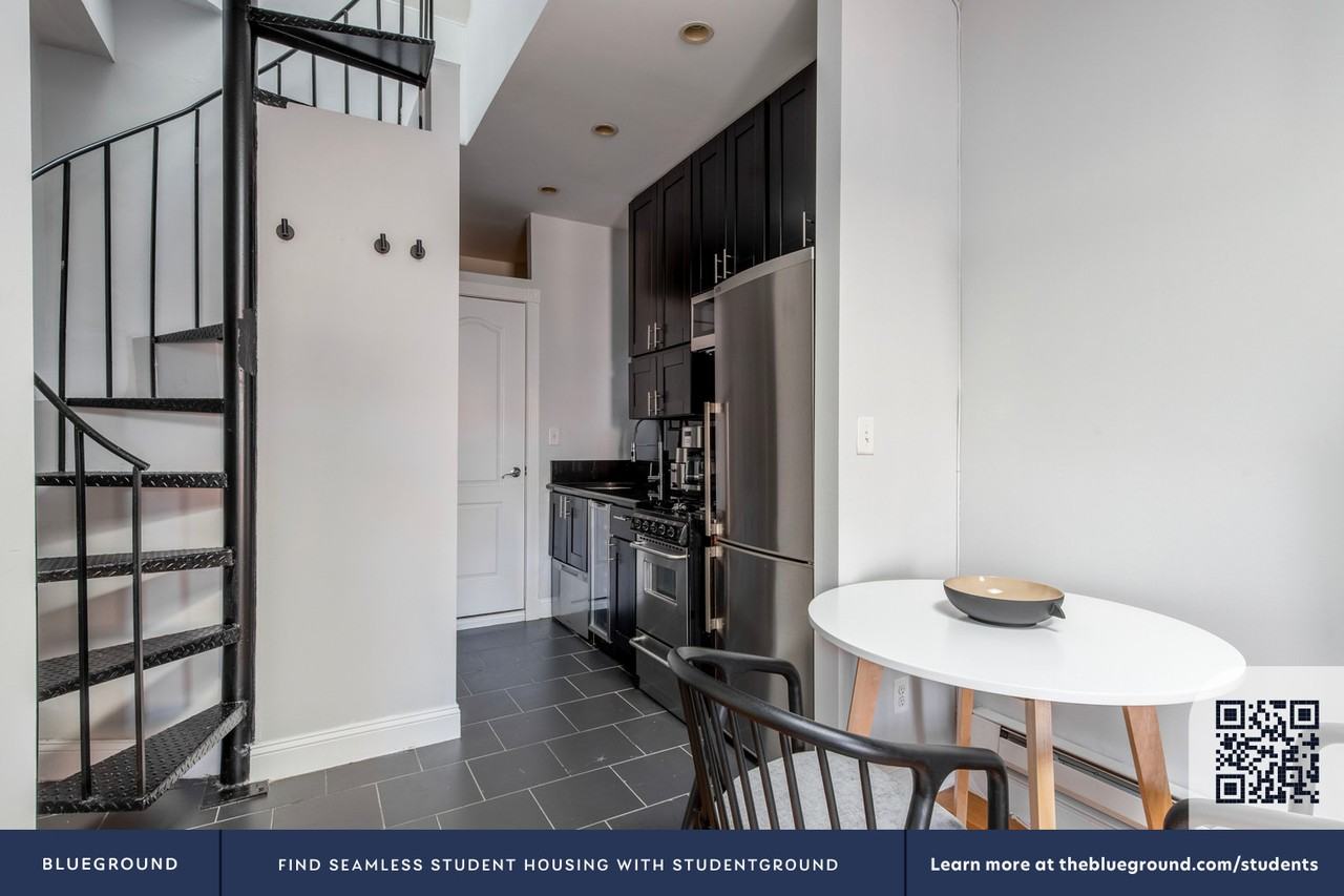 95 Perry Street - Photo 7 of 42