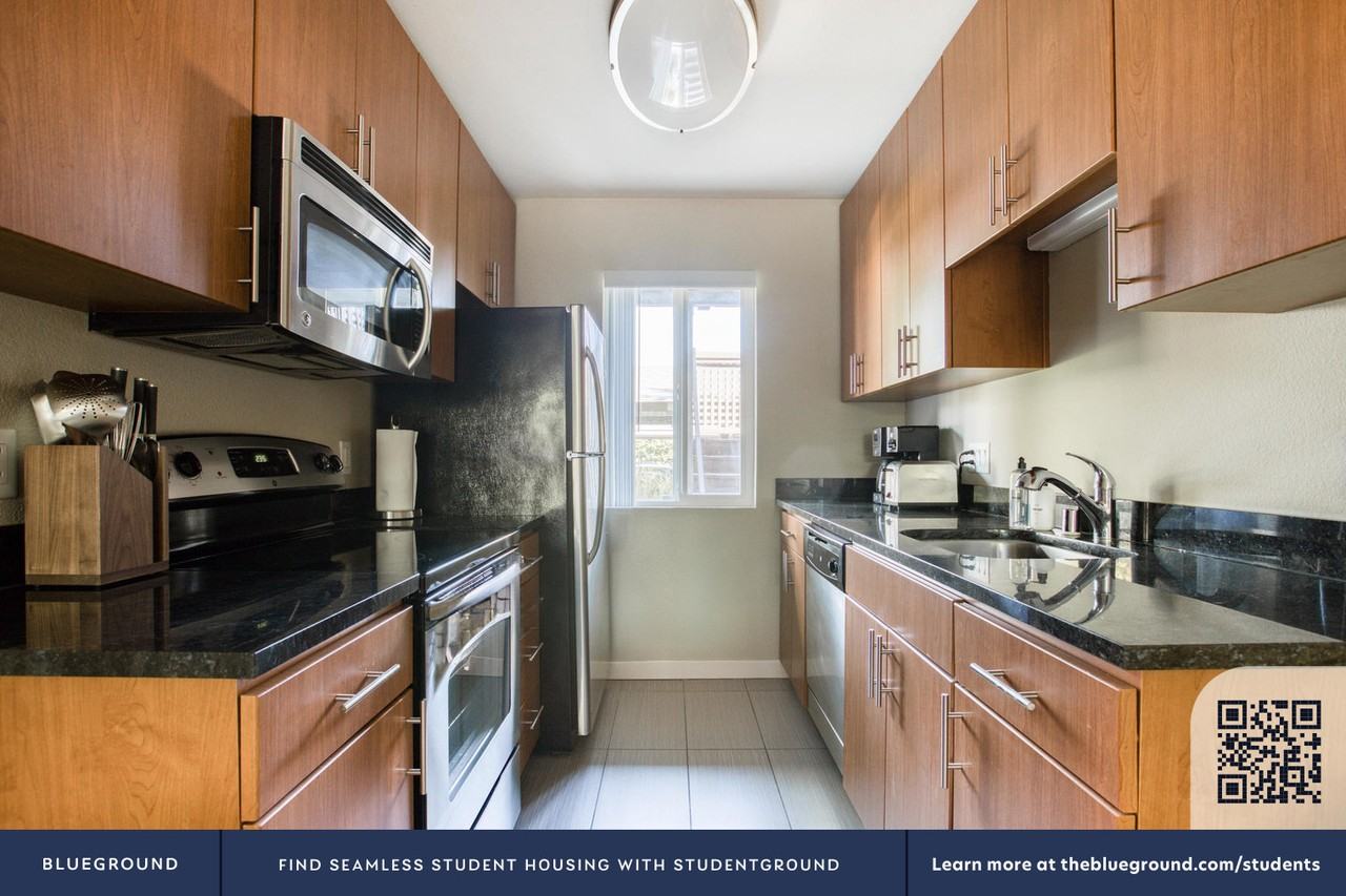 20800 Homestead Road - Photo 7 of 61