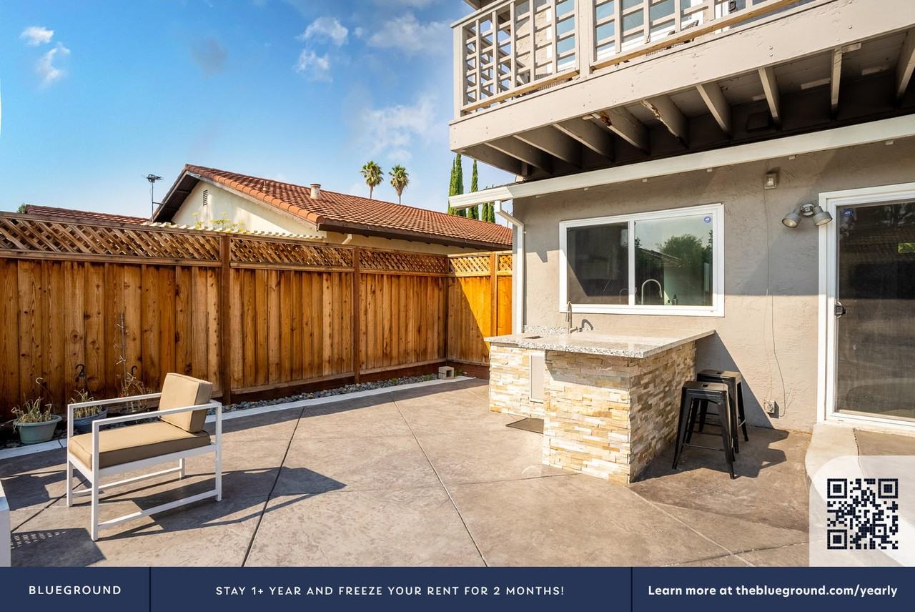 1177 Keystone Ct #1591 - Photo 7 of 33