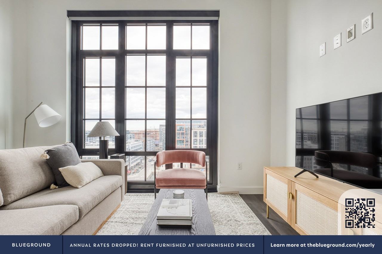 550 Morse Street Northeast - Photo 4 of 65