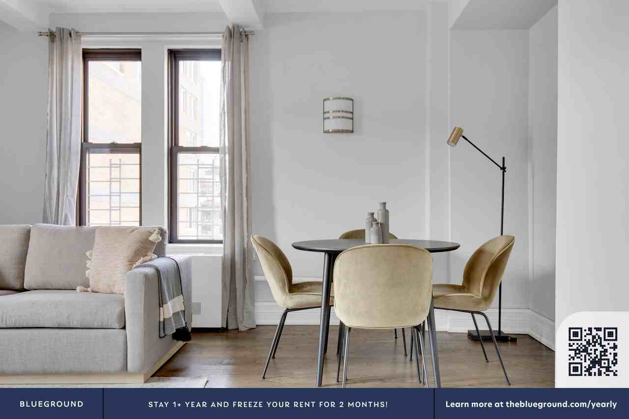 240 West 73rd Street - Photo 7 of 27