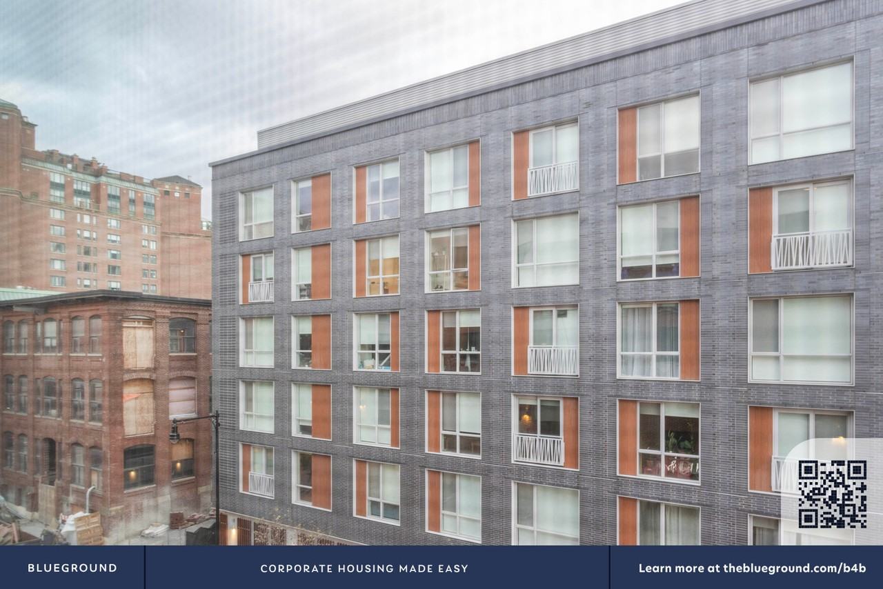 33 Rogers Street - Photo 5 of 33