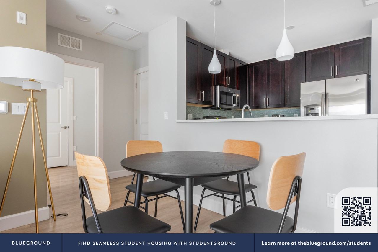 33 Rogers Street - Photo 6 of 33