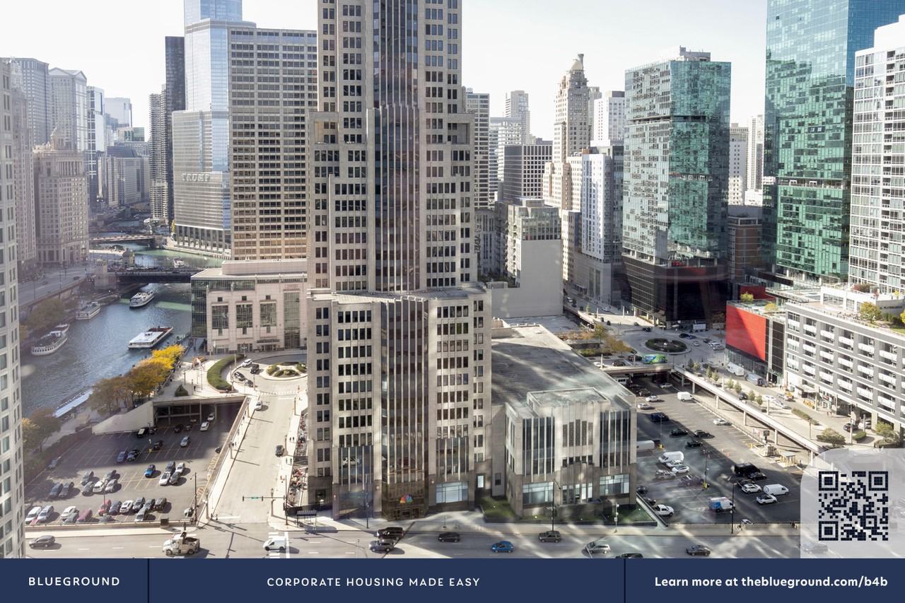 340 East North Water Street - Photo 6 of 39