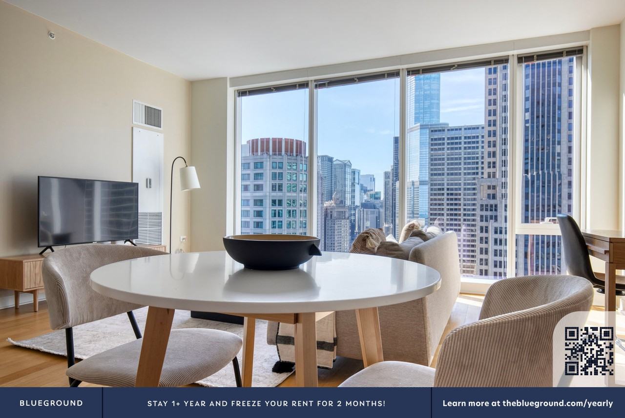 340 East North Water Street - Photo 7 of 55