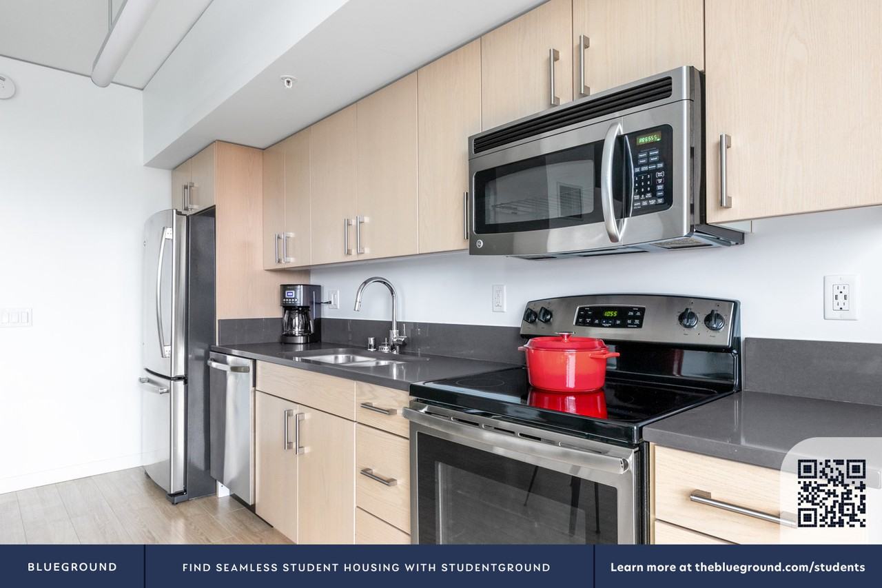 521 Stadium Place South - Photo 7 of 28