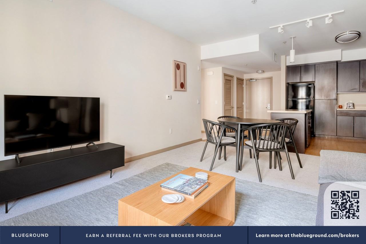 1001 Harvey Drive - Photo 5 of 23