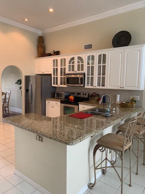 19315 King Palm Court - Photo 3 of 9