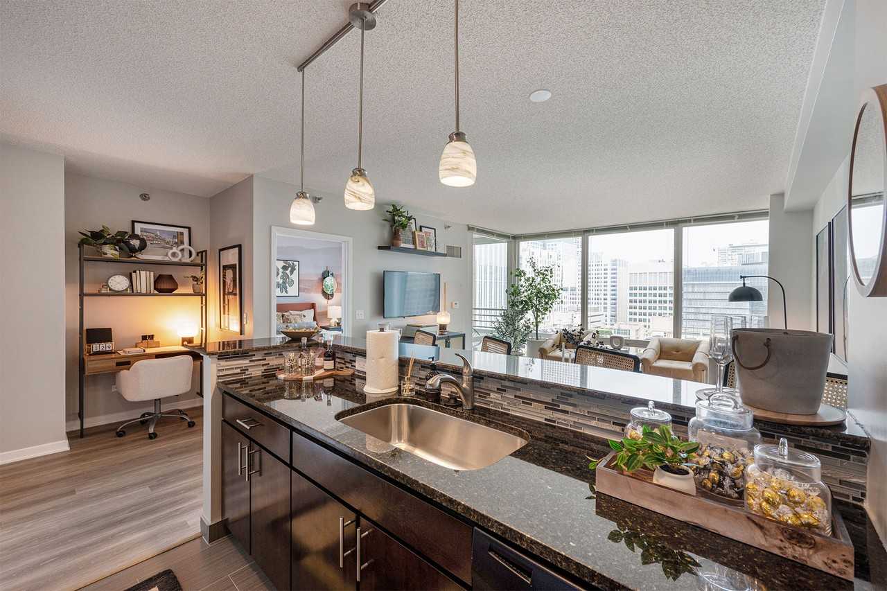 The Streeter - Photo 3 of 34