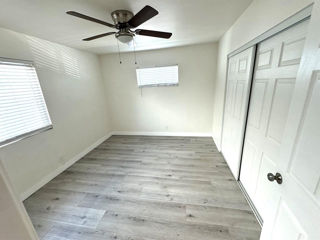 23 19th St - Photo 2 of 11