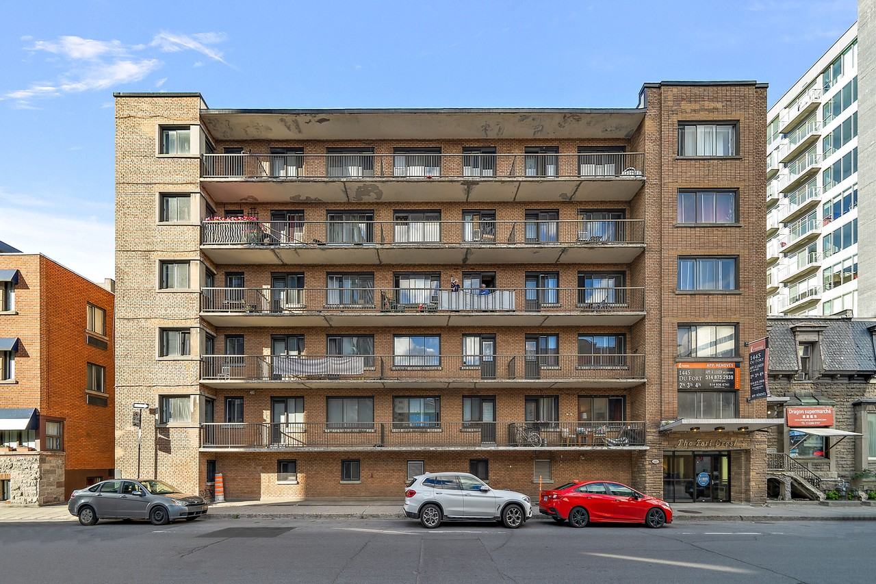 1445 Rue du Fort - Photo 2 of 12