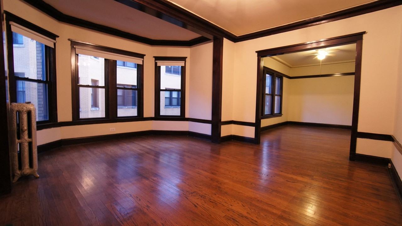 2418 Sawyer LLC - Photo 3 of 9