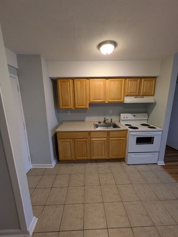 Riverview Apartments - Photo 6 of 13