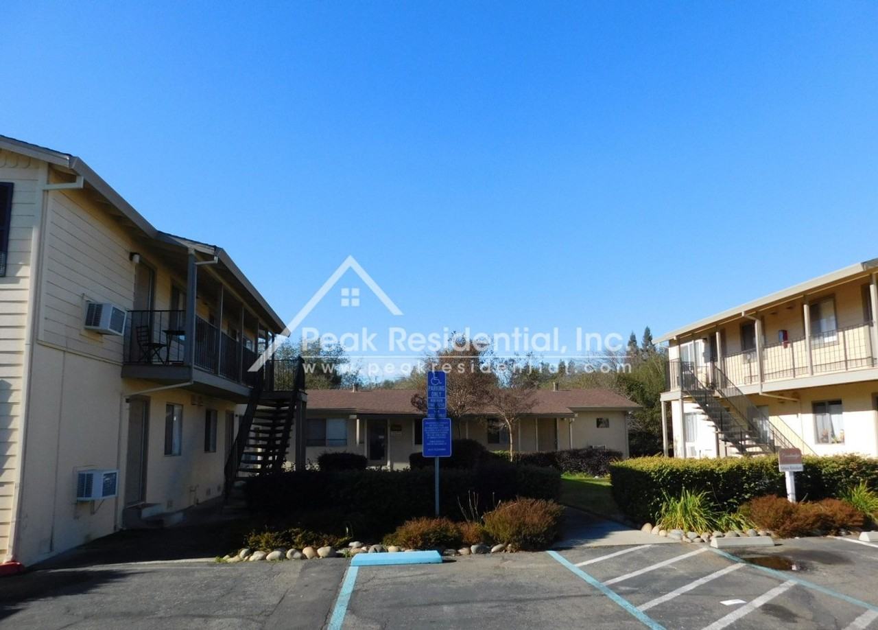 Cambridge Estates - Photo 2 of 6