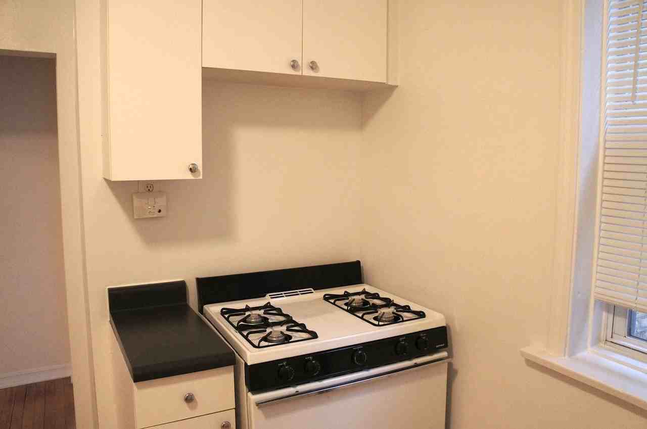 3000 N. Whipple LLC - Photo 5 of 31