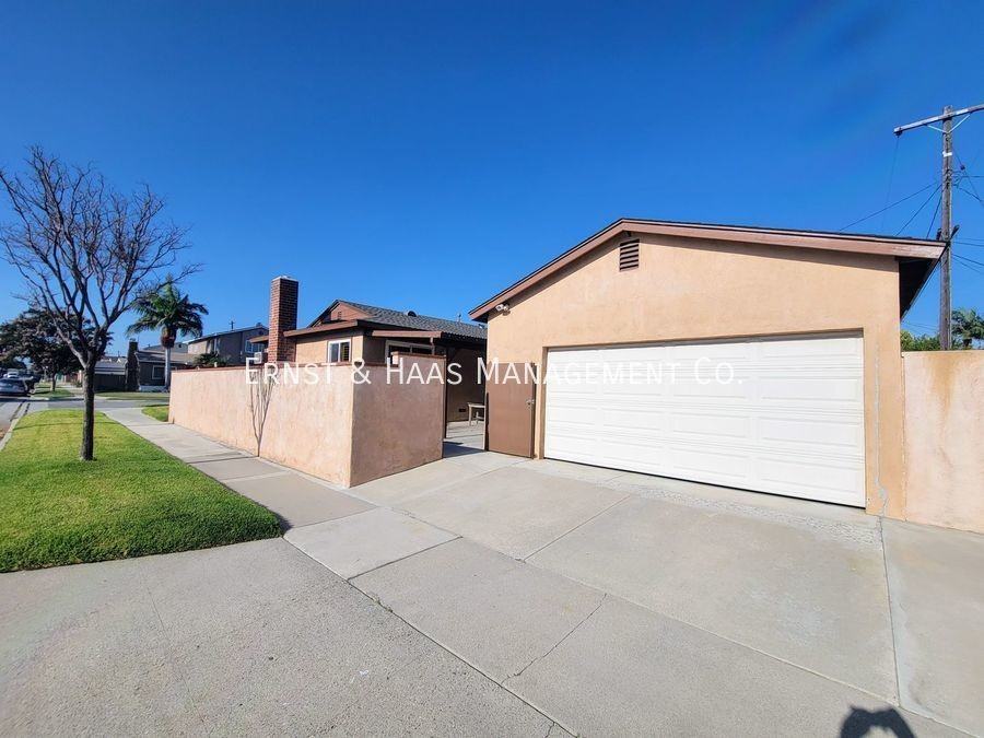 6102 Michelson St - Photo 2 of 29