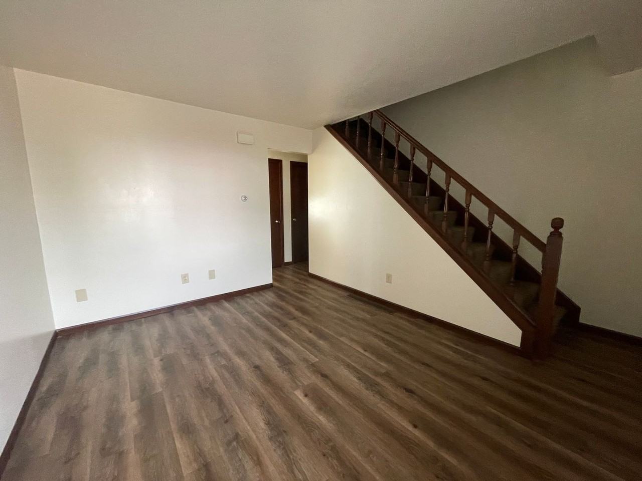 521 S Silverwood Ln #E - Photo 4 of 12