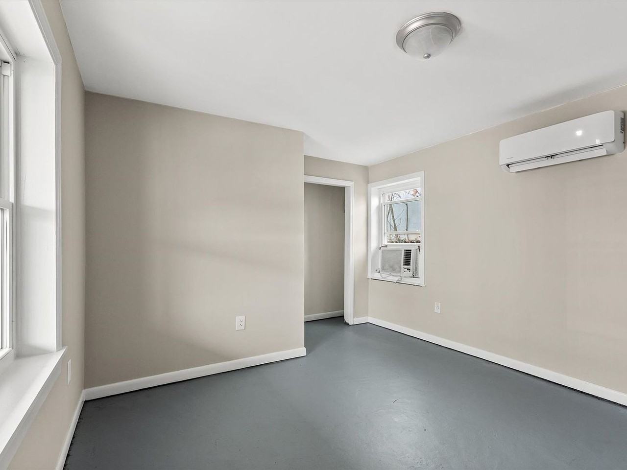 205 E Main St - Photo 3 of 4