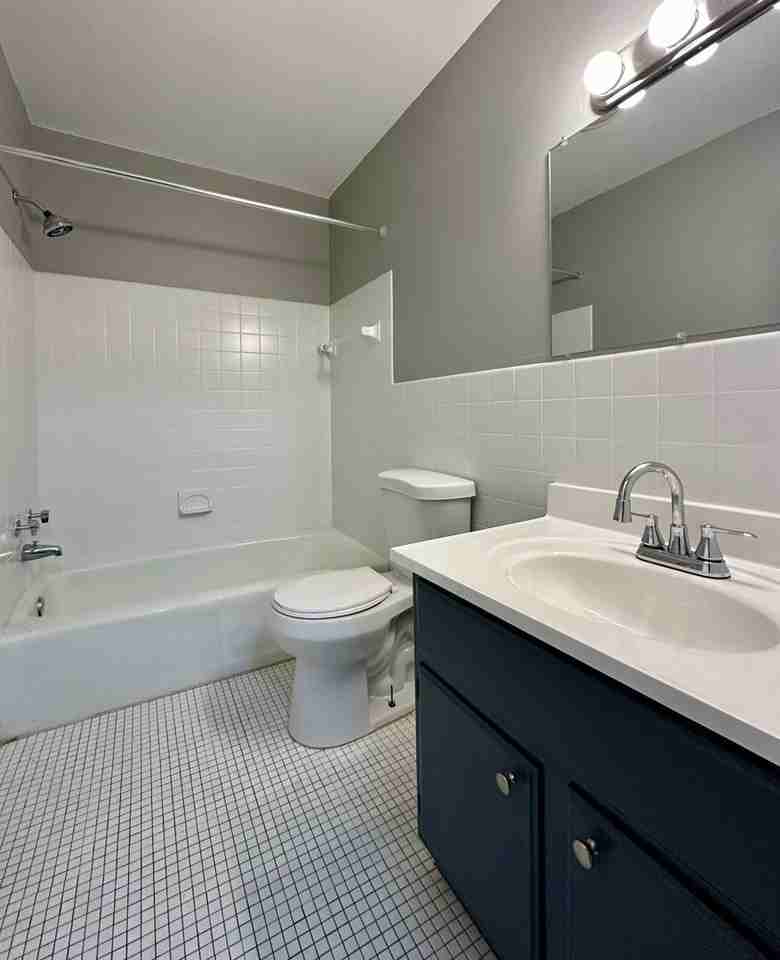 3753 Girard Ave N - Photo 7 of 16