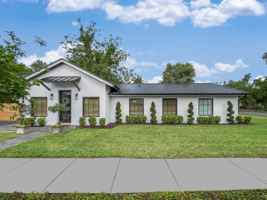 featured image of 731 W Canton Ave