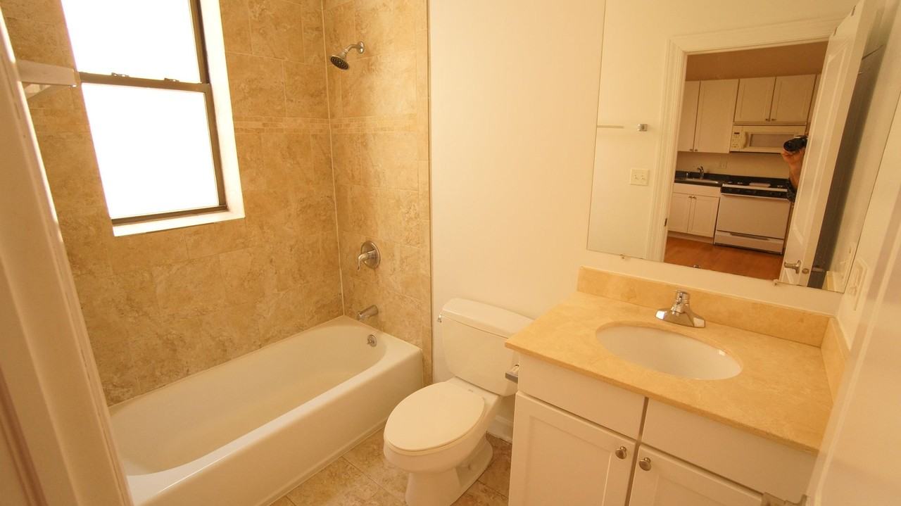 4715 N. Sheridan LLC - Photo 7 of 7