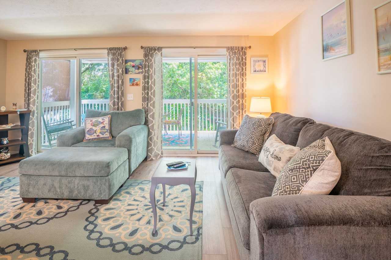 2303A Surfrider Cir - Photo 2 of 18