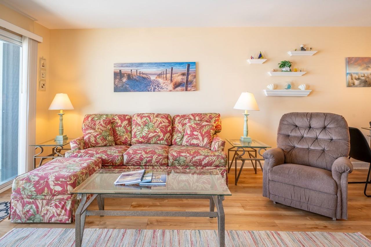 1100 Fort Fisher Boulevard South - Photo 7 of 25