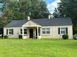 featured image of 1305 8th Ave