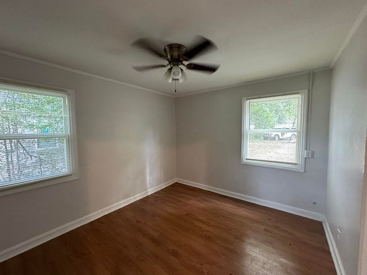 1305 8th Avenue - Photo 3 of 6