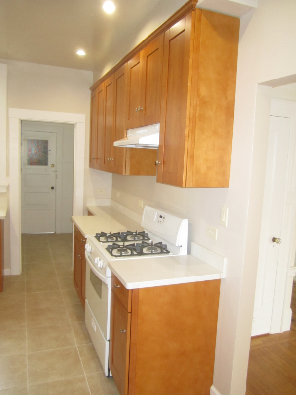 1305 Cabrillo St - Photo 3 of 14