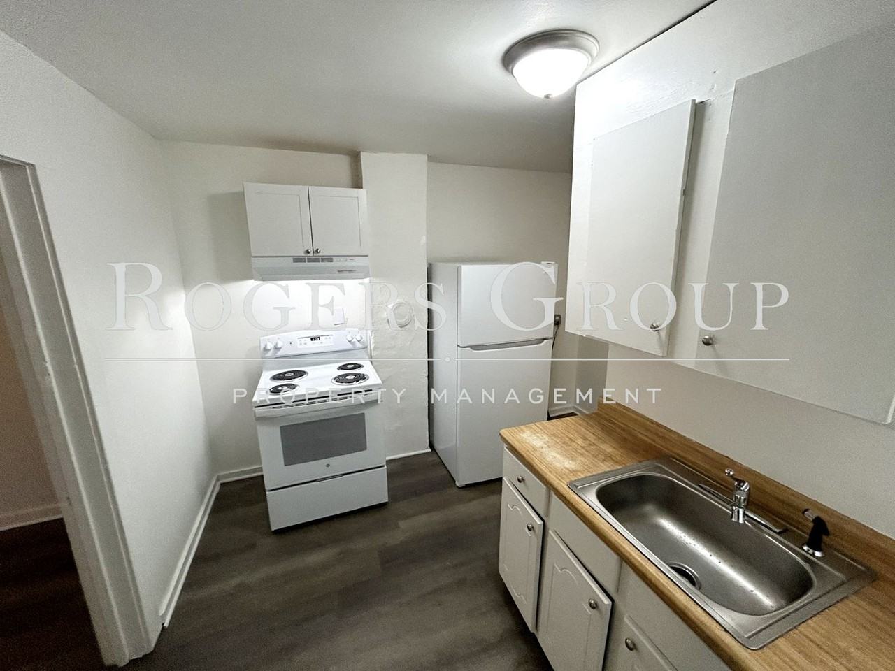 #450 - 557 Spring St Duplex - Photo 3 of 7