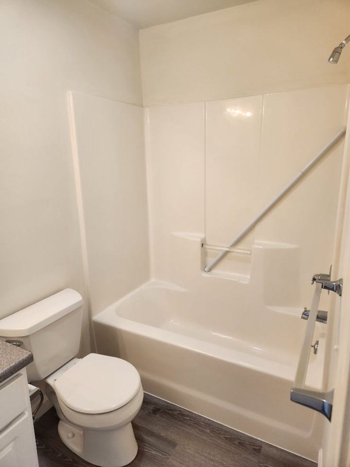 4000 Mead Hill - Photo 7 of 22