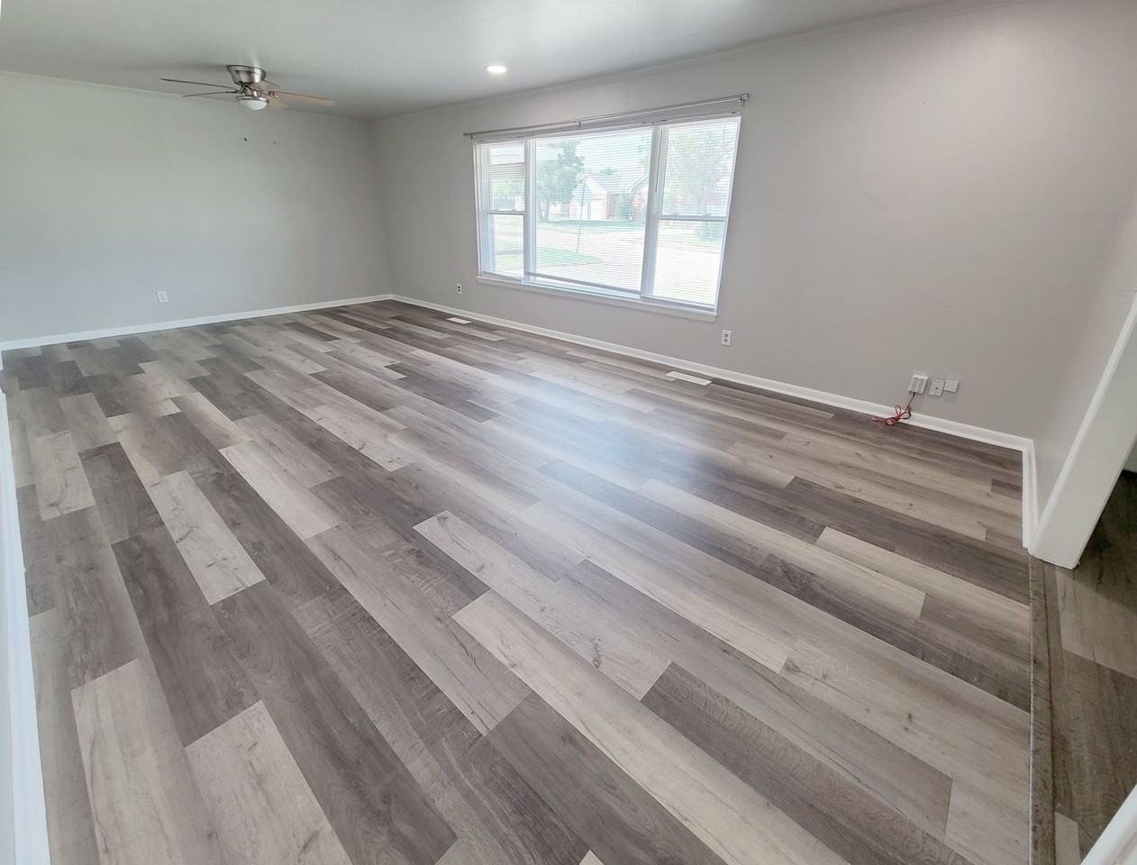 6017 Smith Blvd - Photo 2 of 18