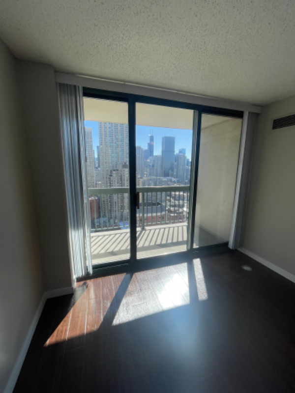 7 West Superior Street - Photo 2 of 14