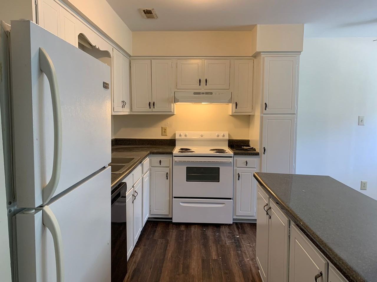 620 Pine Ridge Pl - Photo 7 of 14