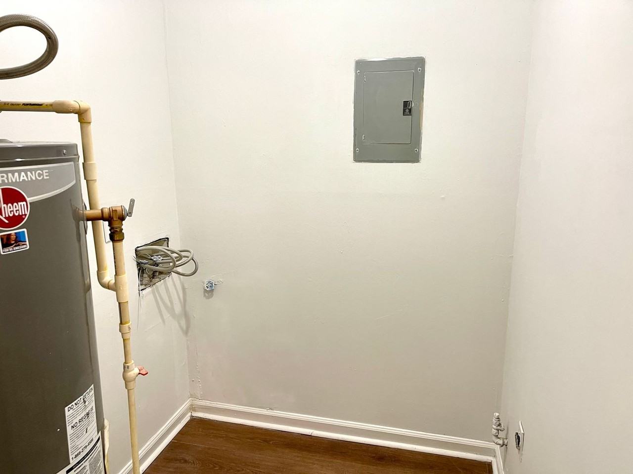 135 Meadowbrook Ct #C - Photo 5 of 17