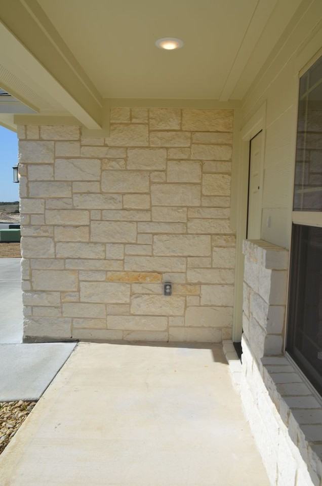 1906 Castroville Tr - Photo 3 of 17