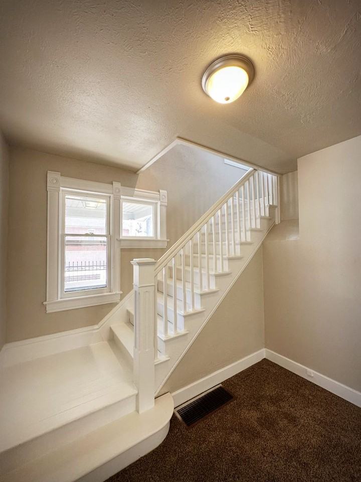 411 W Bijou St - Photo 7 of 27